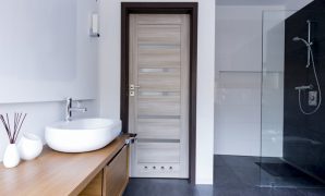 Pintu Kamar Mandi Anti Karat